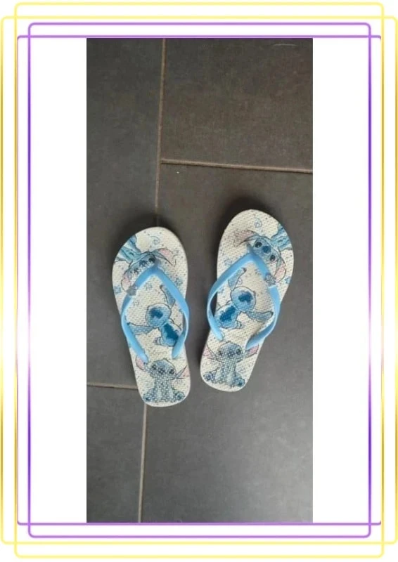 Tongs stitch taille 36
